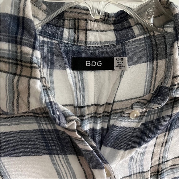 Plaid Urban Outfitters BDG Logan Button-Down Shirt  flannel - Picture 5 of 11
